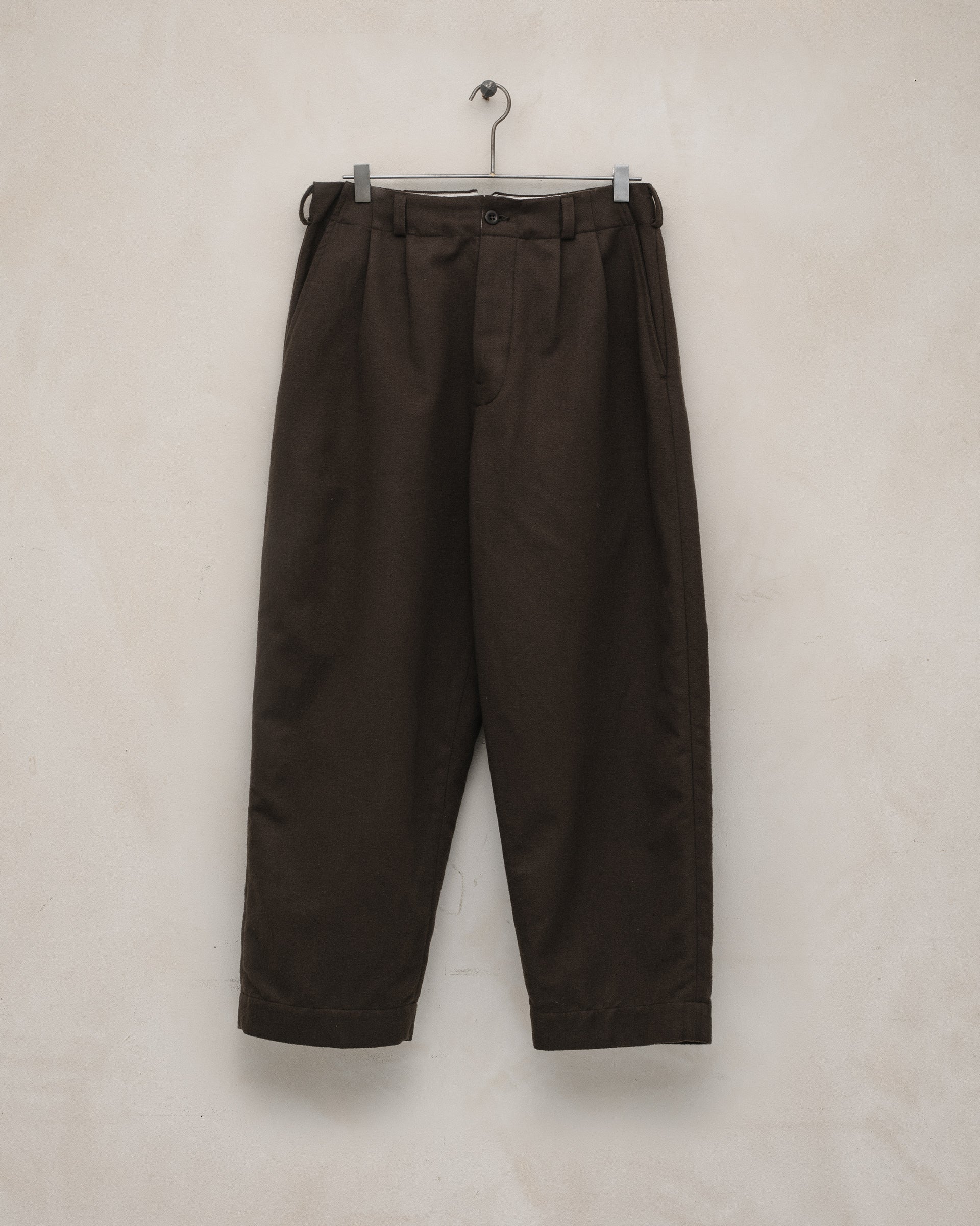 Two Pleat Pant - Brushed Broken Twill, Dark Olive – evan kinori