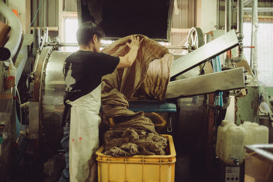 hybrid hand dyeing in Kojima