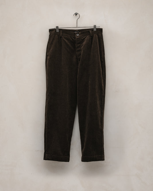 Single Pleat Pant - Sumi Ink Corduroy, Brown