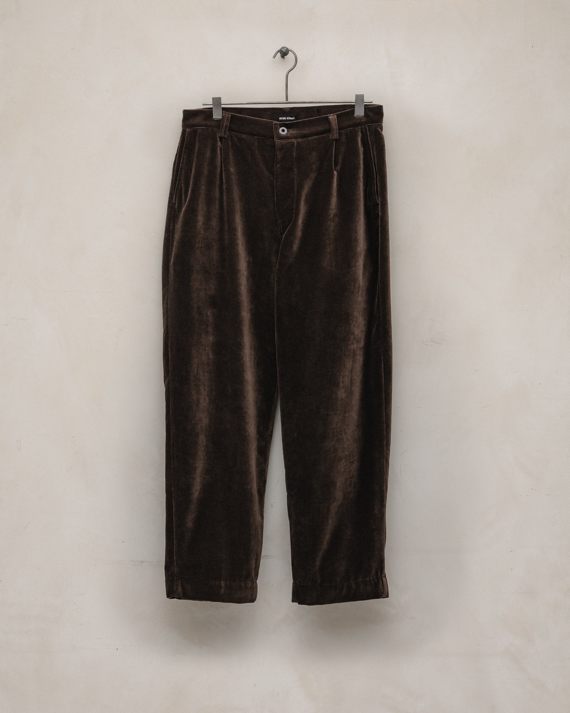 Two Pleat Pant - Logwood Velvet, Brown – evan kinori
