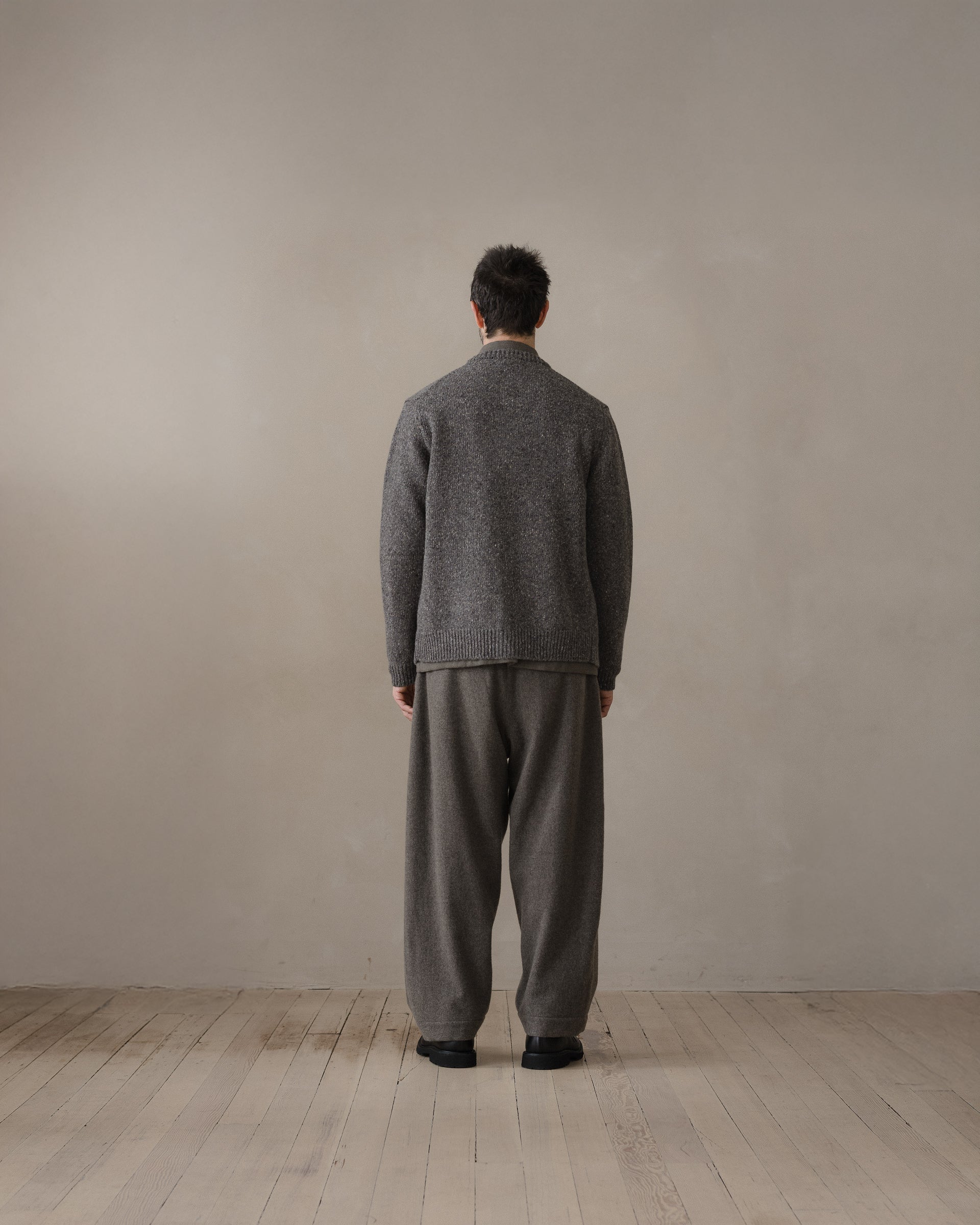 Crewneck Cardigan - Wool Tweed, Heather Grey – evan kinori