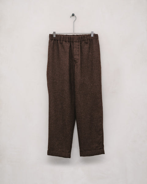 EK_ECOM-AW24-163_046154aa-c909