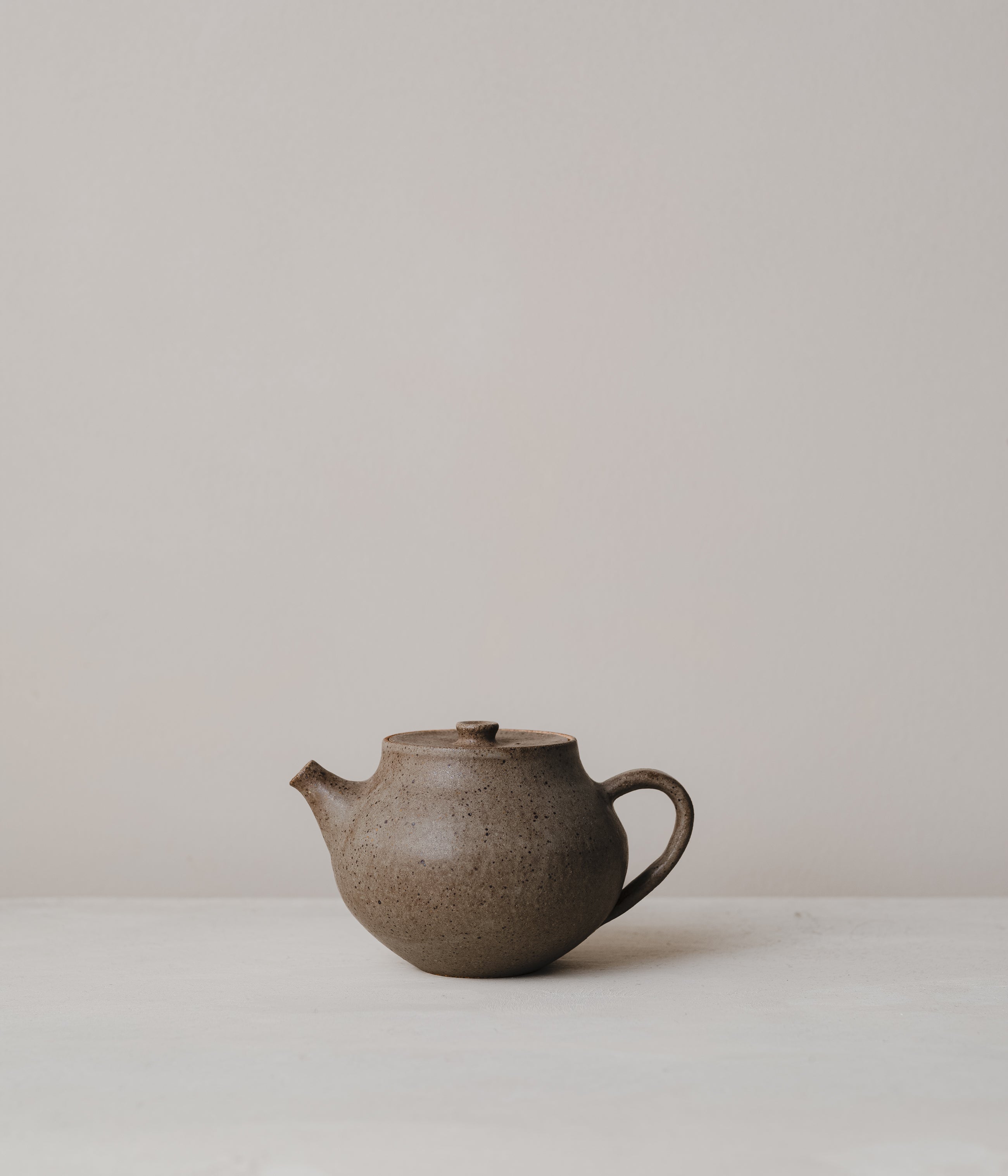 Thylda Palmese - Teapot (3) – evan kinori