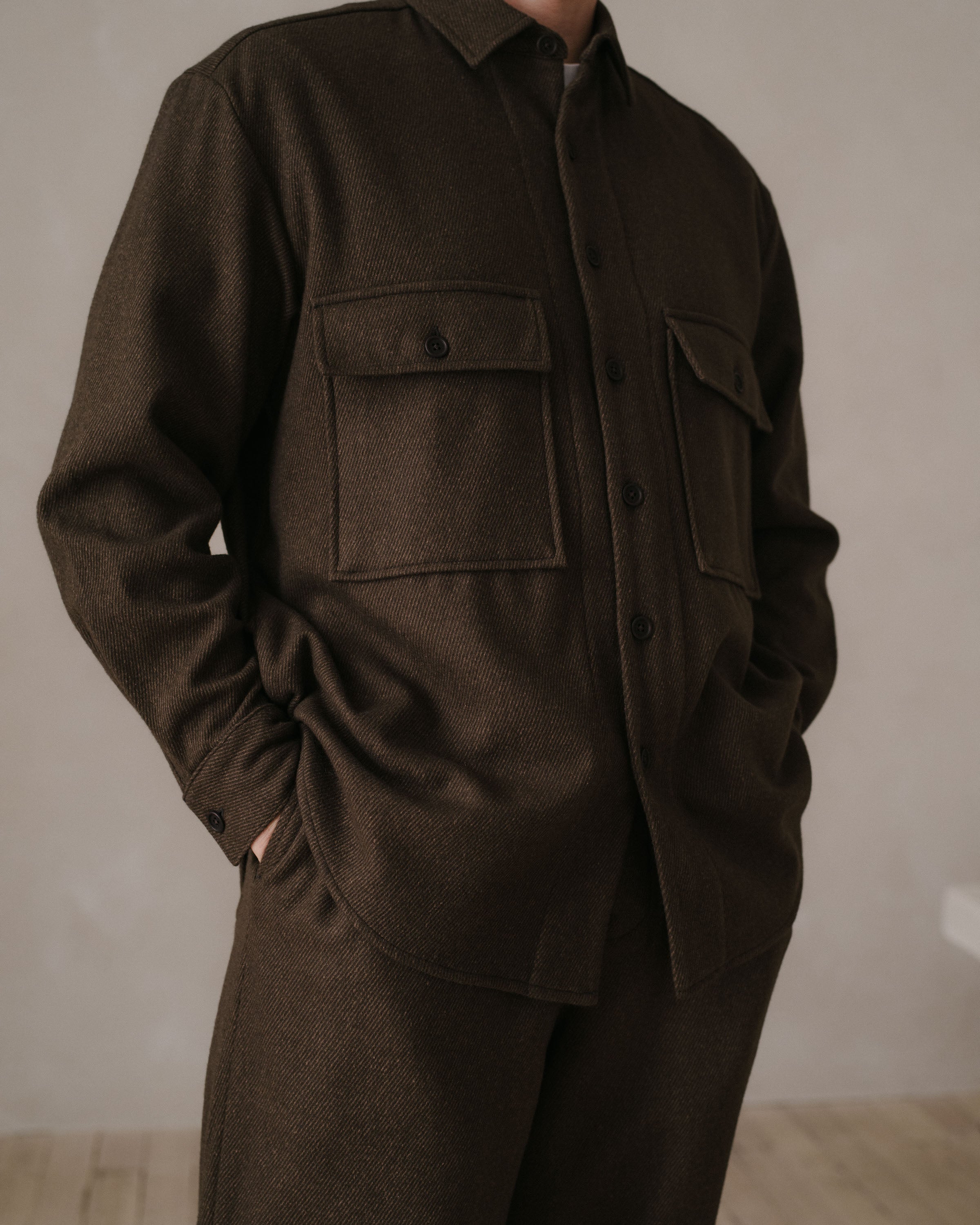 Big Shirt - Yarn Dyed Wool/Cotton Twill, Olive Melange – evan kinori