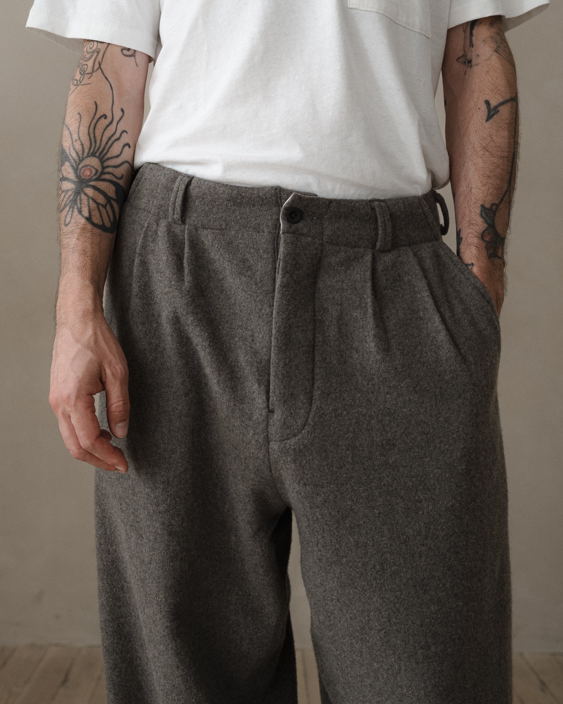 Two Pleat Pant - Brushed Cashmere/Wool Flannel, Mid-Grey – evan kinori
