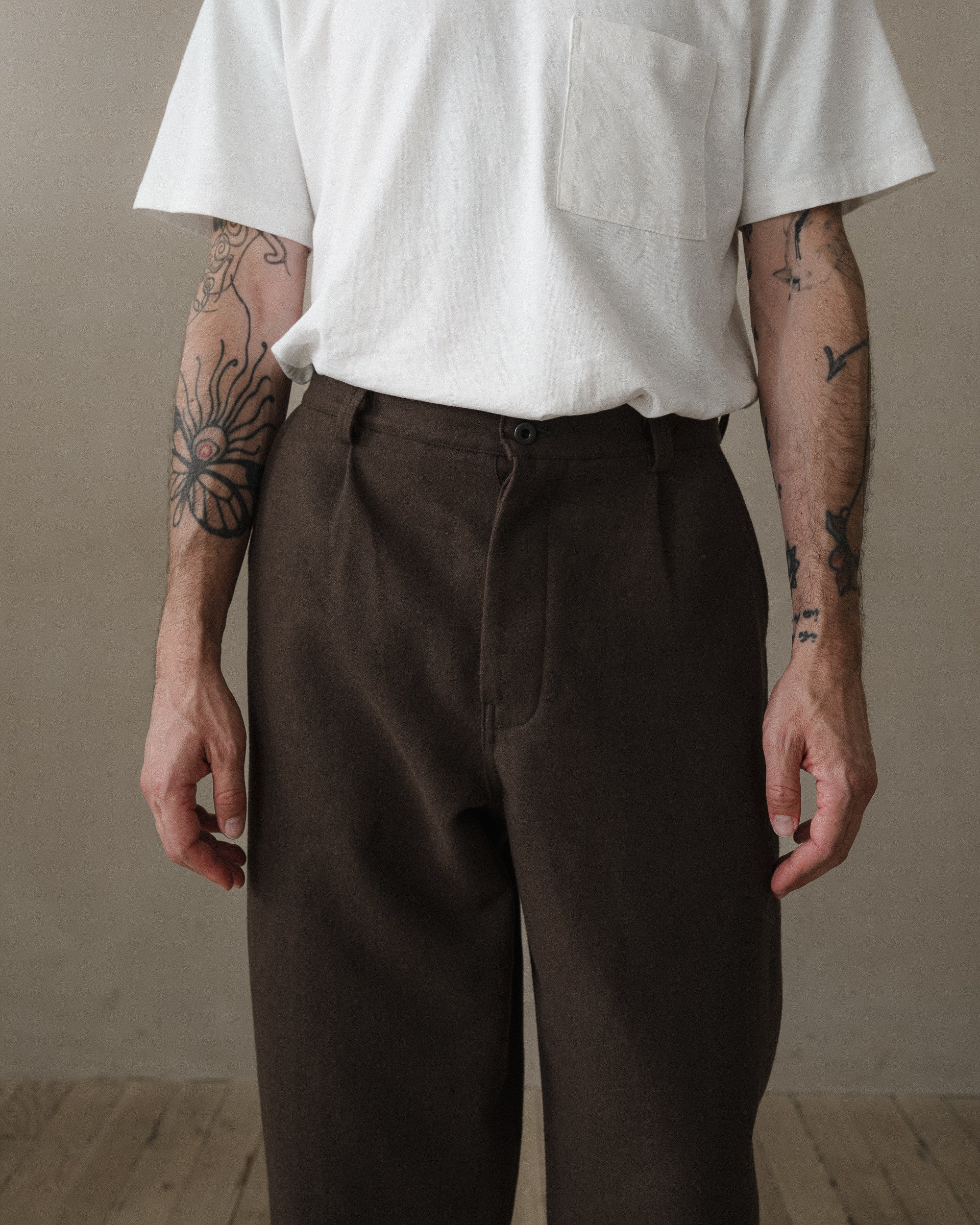 Single Pleat Pant - Brushed Broken Twill, Dark Olive – evan kinori