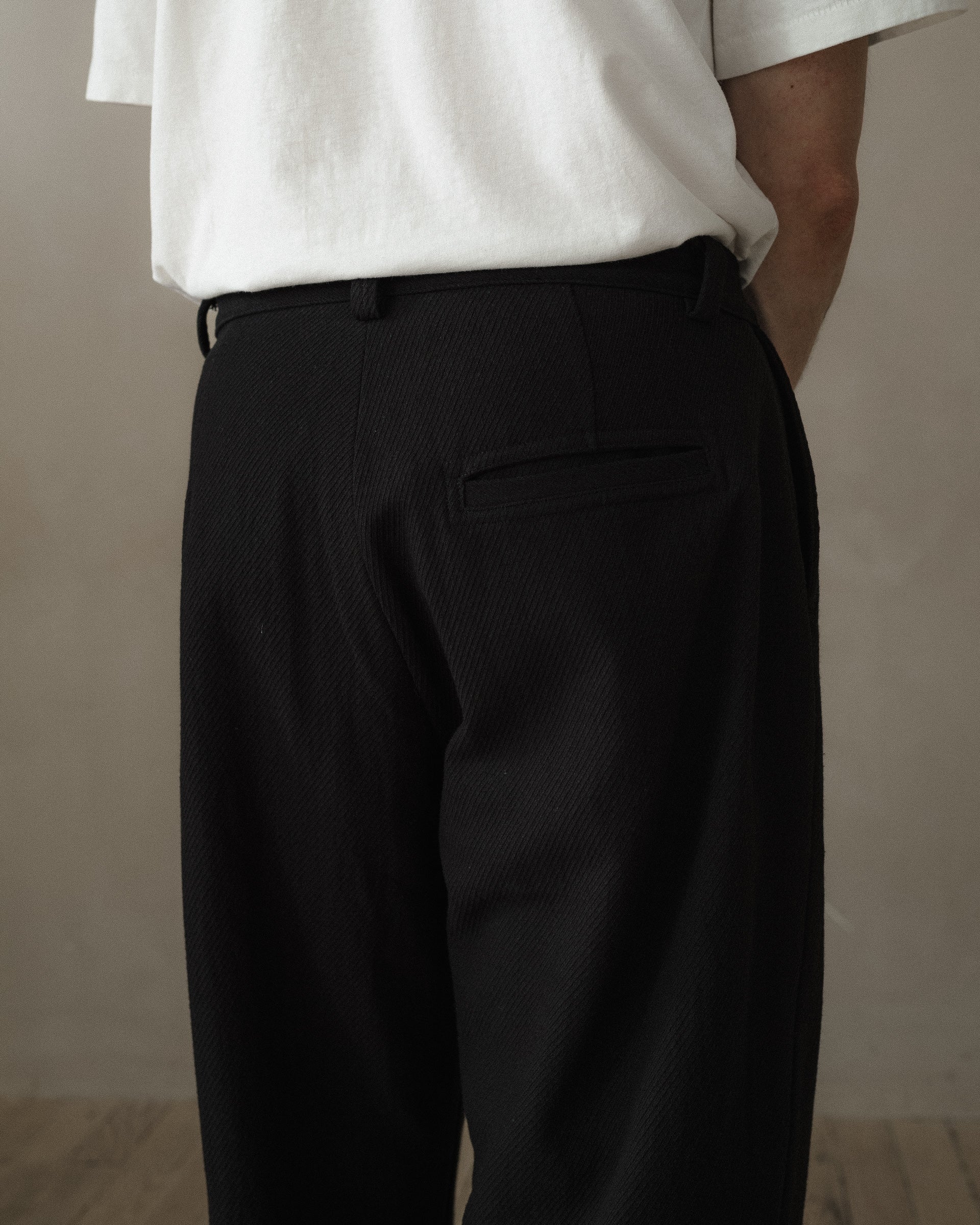 Single Pleat Pant - Cotton Kersey, Black – evan kinori