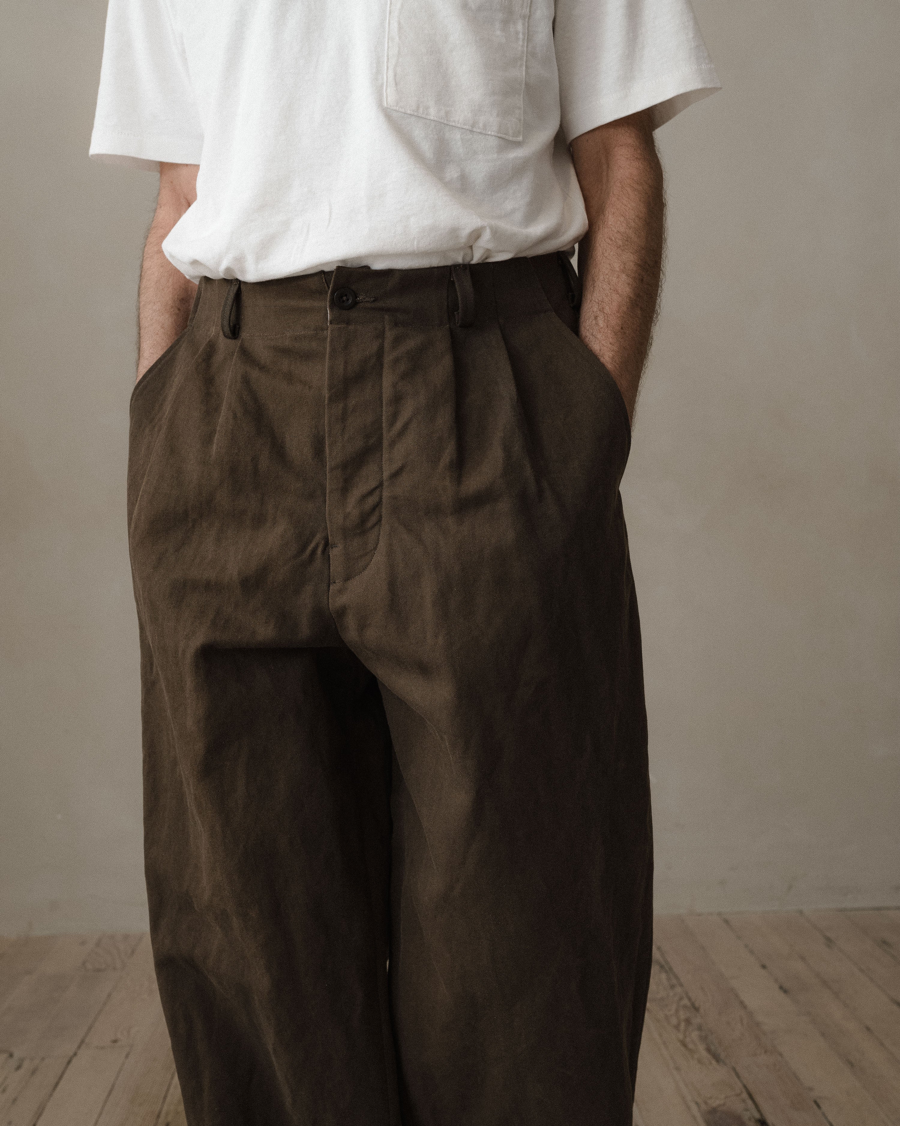 Two Pleat Pant - Sumi Ink Cotton/Washi Canvas, Dark Olive – evan