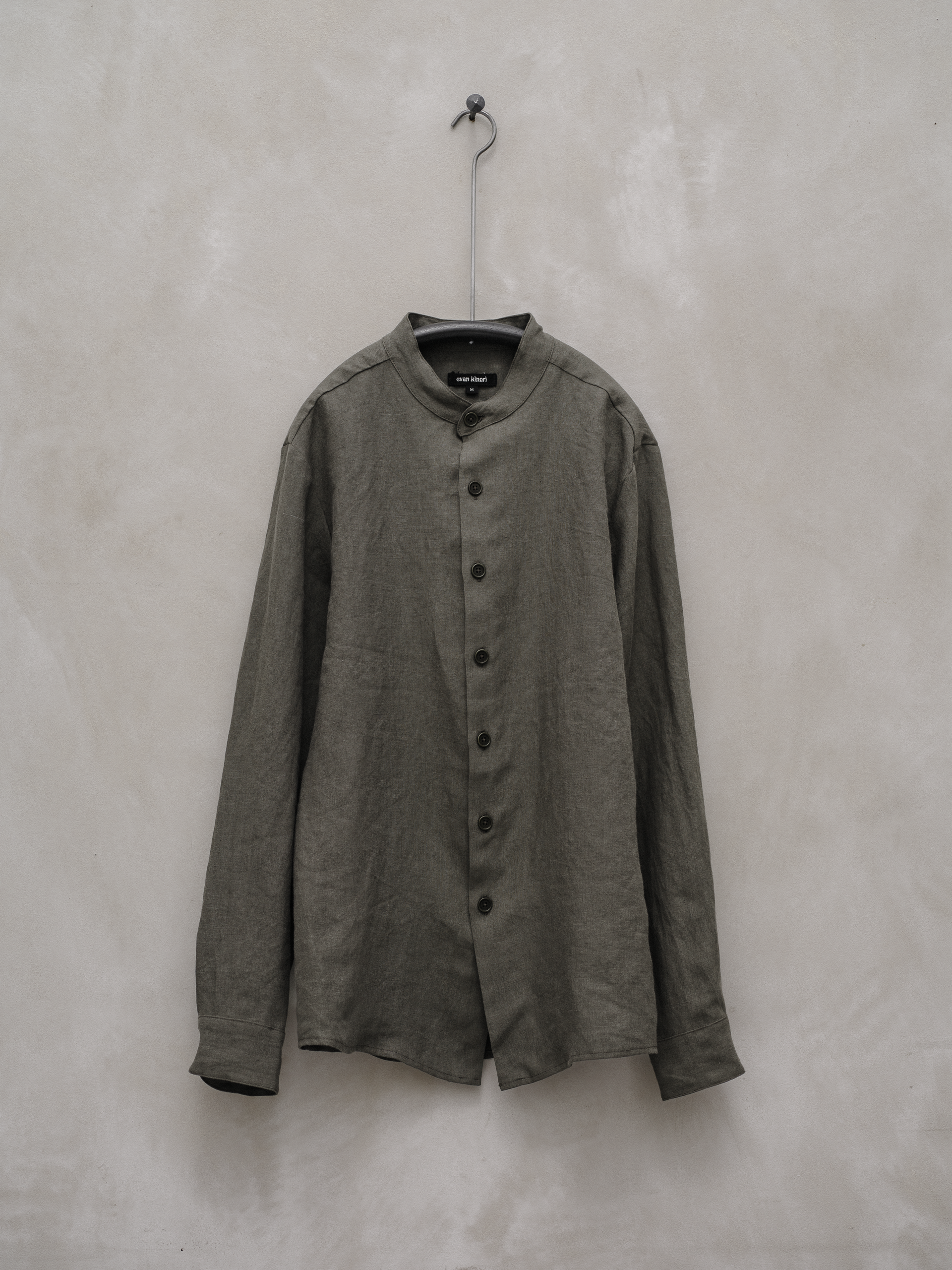 Band Collar Shirt - Tumbled Linen, Olive – evan kinori